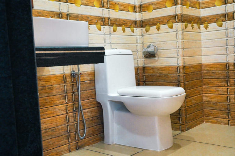 Bathroom, Palm Paradise Resort, North Goa