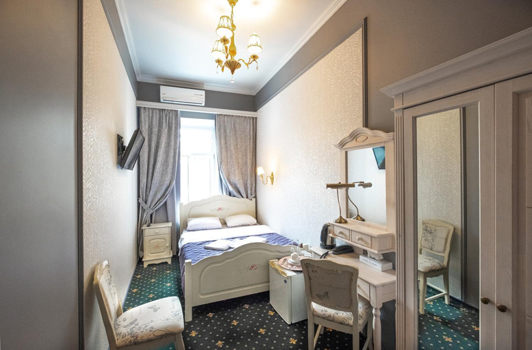 Bedroom 2, Pogosti na Chistyh Prudah, Central