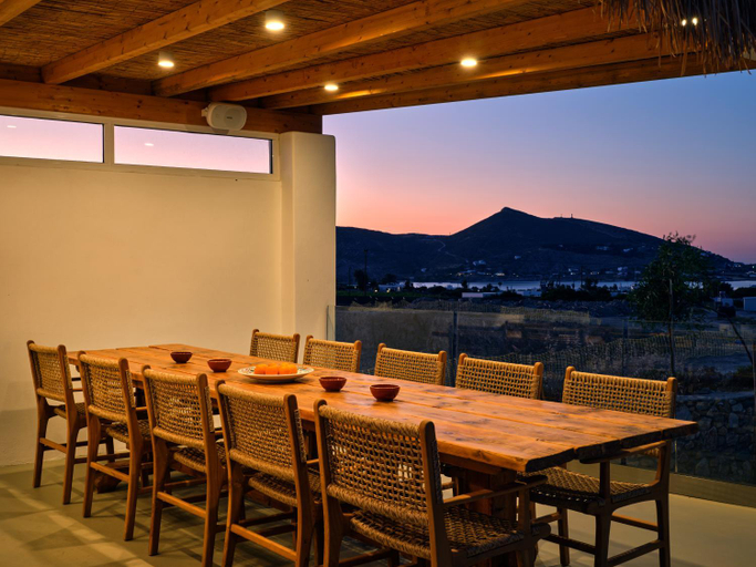 Food & Drinks 5, Blue Mare Villas, South Aegean