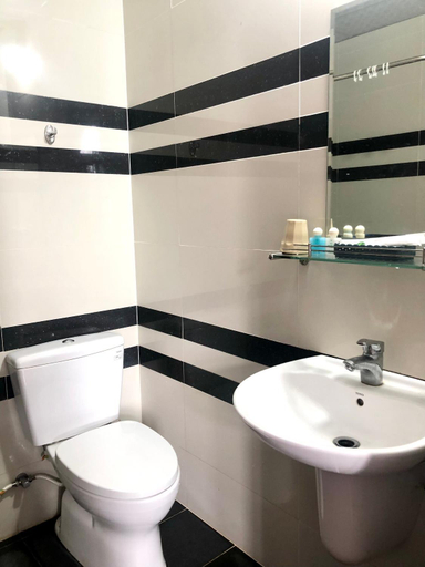 Bathroom 2, Green Ville Hotel Đong Nai, Thống Nhất