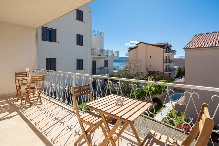 View 5, Sunshine Suites, Omiš