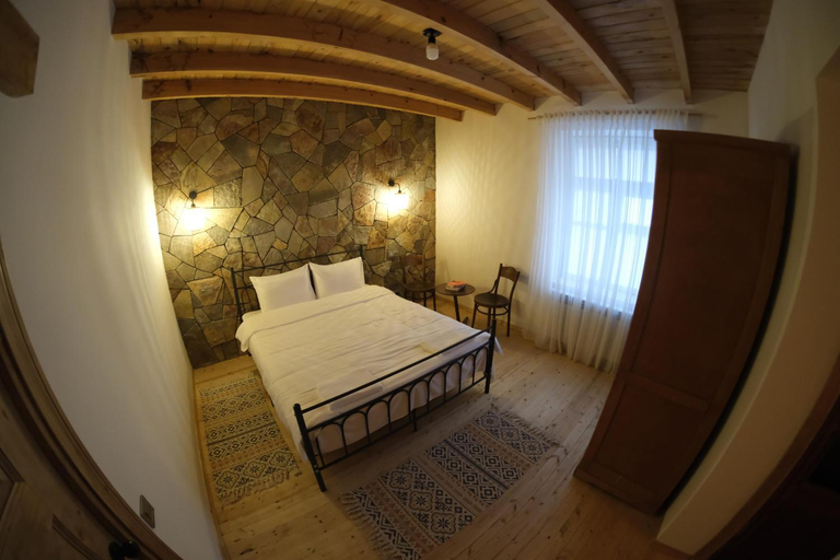 Others 2, Lu-Na Home