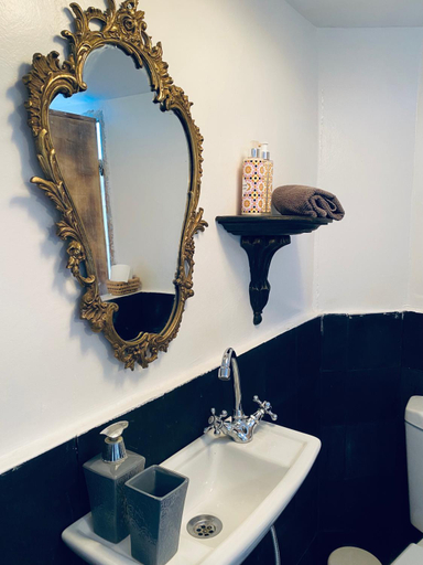 Bathroom, dar l’artiste, Marrakech