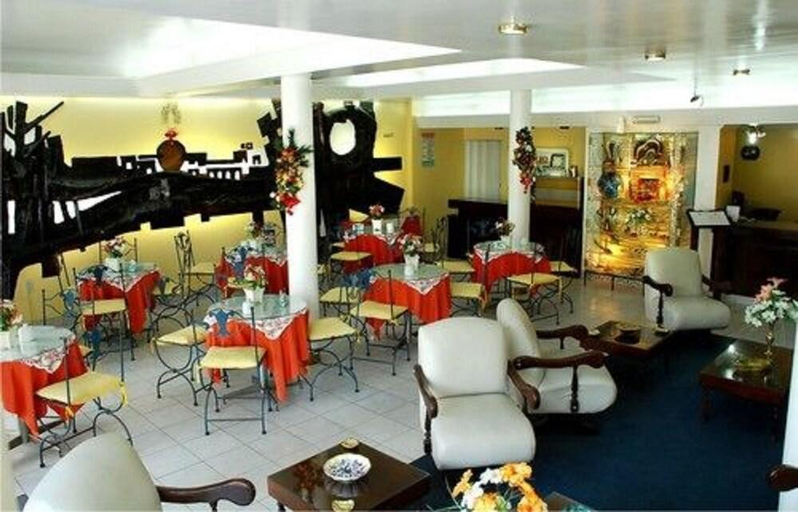 Food & Drinks, Hotel Continental, Capital