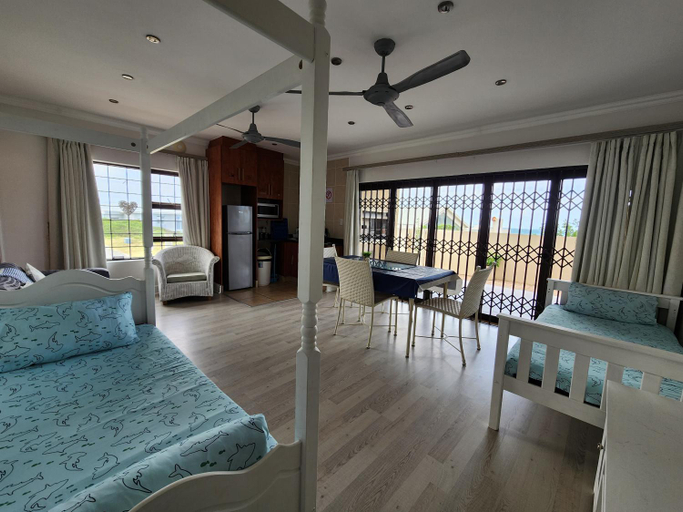 Others 3, Spekboom Beach Apartments, Cacadu
