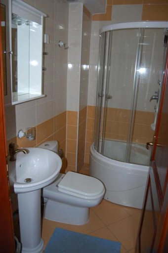 Others 5, 500 Meters from Grate Beach-Apartment yelow