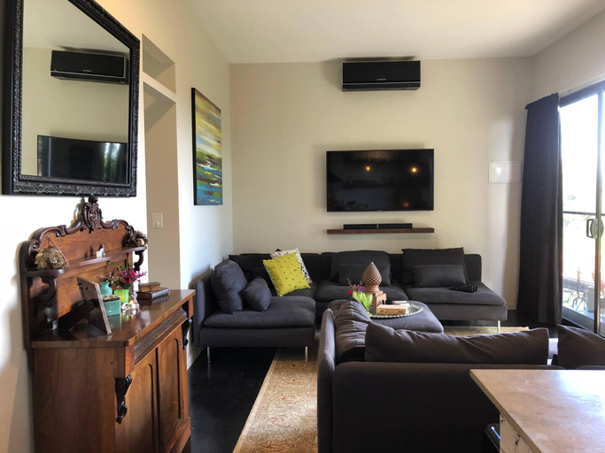 Public areas, Jardin Tiny House Australia, Tamborine Mountain