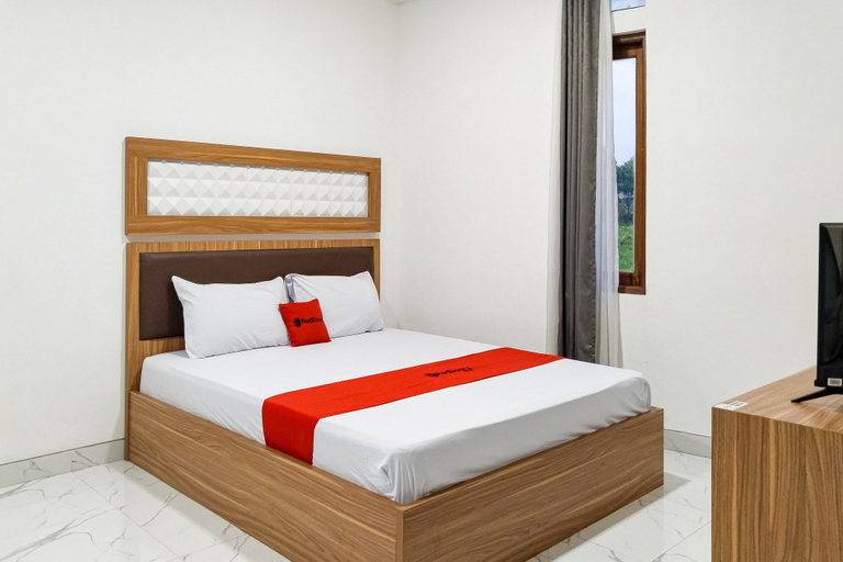 Bedroom 2, RedDoorz near Gunung Salak, Bogor