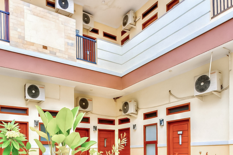Exterior 5, Quantum Guesthouse Tasikmalaya Mitra RedDoorz, Tasikmalaya