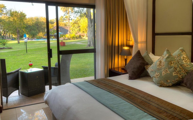 Bedroom 3, Azambezi River Lodge, Hwange