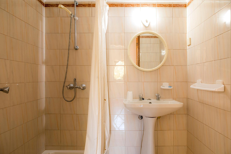Bathroom 4, D05 - Amadeus Sunset Villa, Lagos