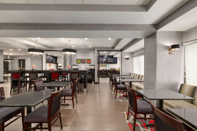 Food & Drinks 5, Hampton Inn Greenville- Simpsonville, Greenville