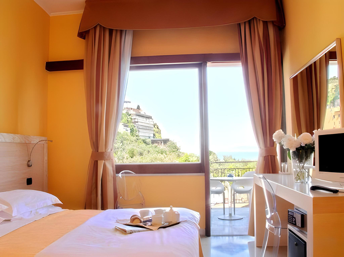 Bedroom 3, Hotel Rivage, Napoli