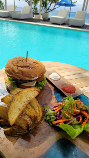 Food & Drinks 5, AMP Beach House, Klungkung