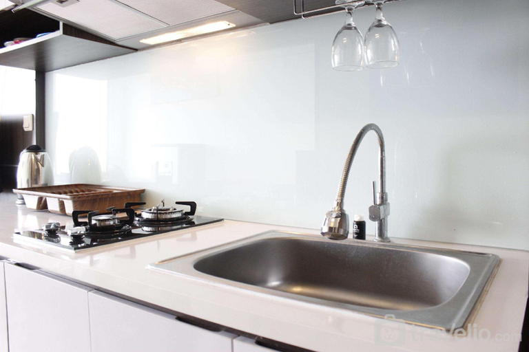Others 4, Convenient Studio Apt at Easton Park By Travelio, Sumedang