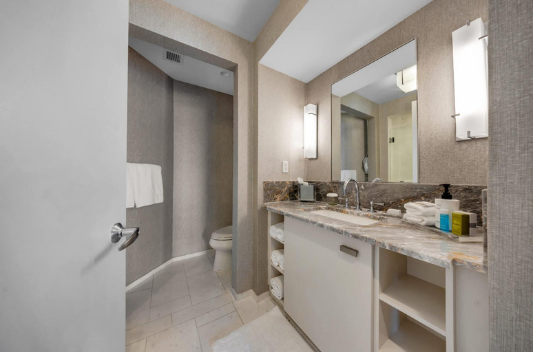 Bathroom 3, Beachfront Condo Fort Lauderdale, Broward