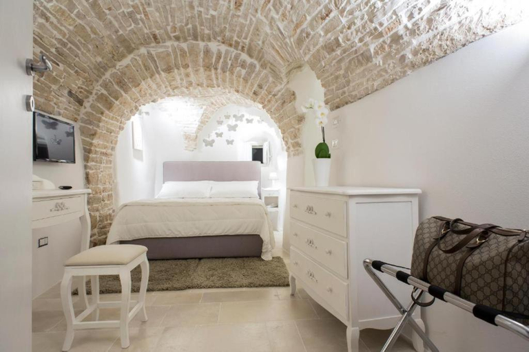 Others 5, LE SUITES AL TORRIONE, Bari