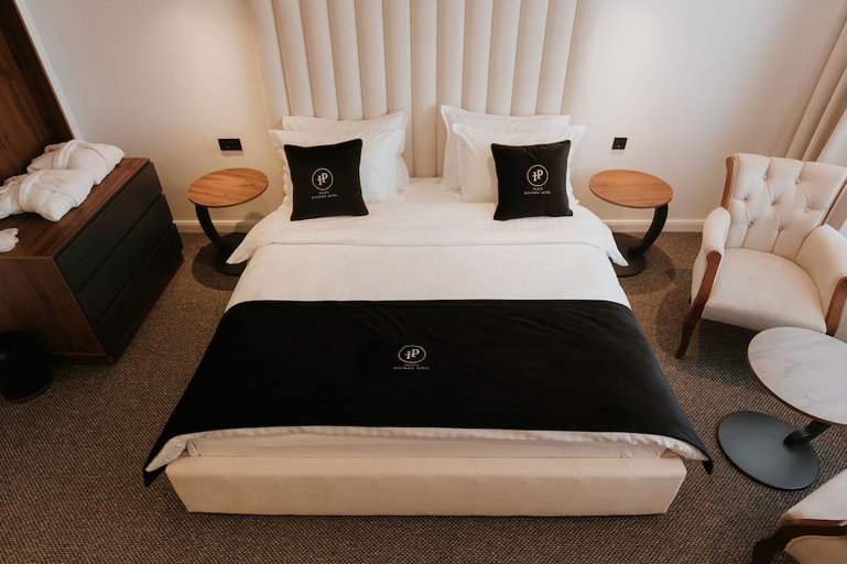 Bedroom 3, Plaza Boutique Hotel, Priština