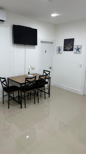 Others 3, 104 Mixed Shared Rooms Central, Friendly, Affordable, Miami-Dade
