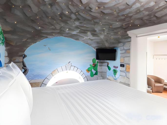 Bedroom 3, Casale Antonietta, Napoli