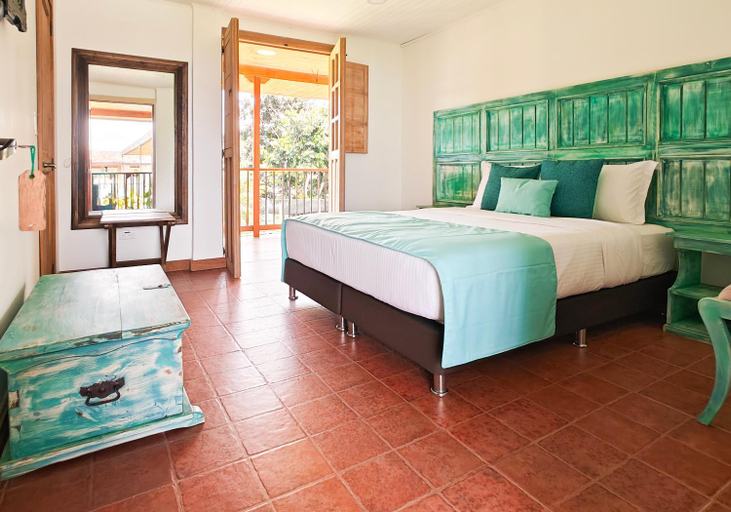Others 2, Zenith Bed & Breakfast, Pereira