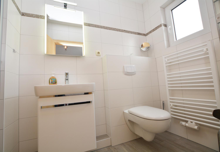 Others 3, Hotel-Pension Anjo, Dithmarschen