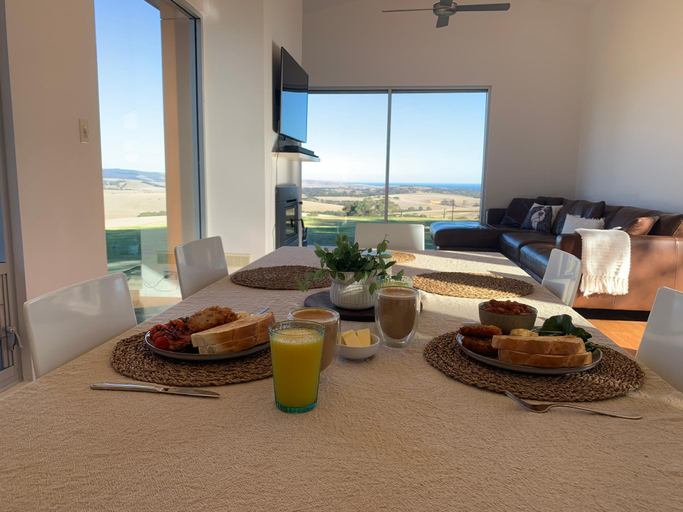 Food & Drinks 4, Lush Pastures, Yankalilla