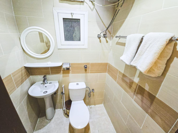 Bathroom, Jawad Al-Taj Hotel, Makkah