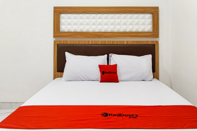 Bedroom 4, RedDoorz near Gunung Salak, Bogor