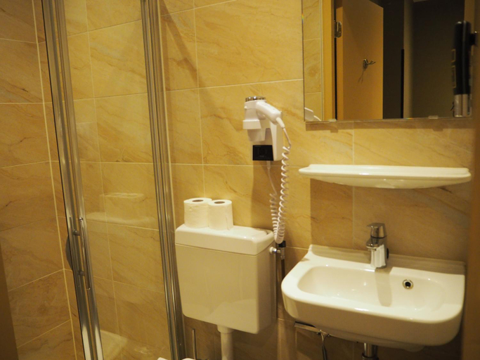 Bathroom 4, Aston city Hotel, Amsterdam