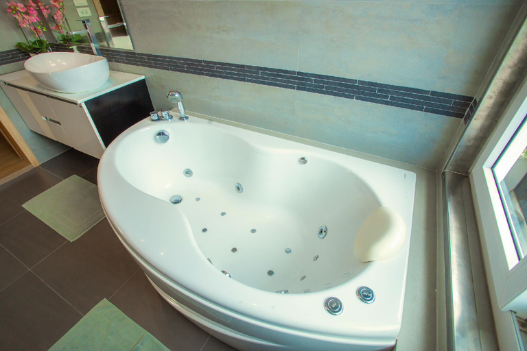 Bathroom 2, Nee Pool Villa, Ko Samui