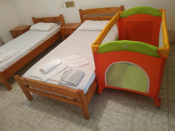 Bedroom 4, George Studios Stalida, Crete