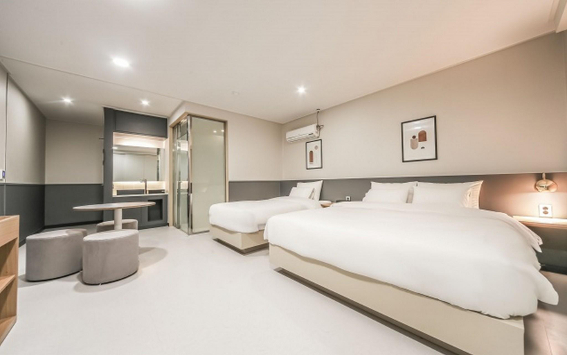 Bedroom 2, No. 25 Gyeongju Bulguksa Branch, Gyeongju