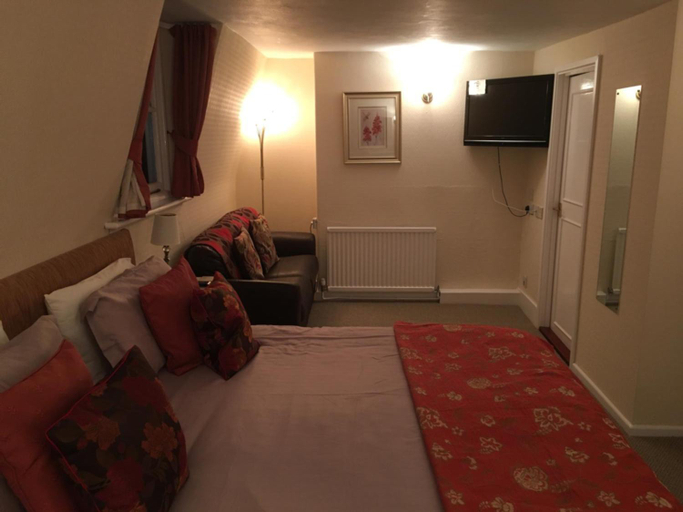Bedroom 2, The Chatsworth, Dorset