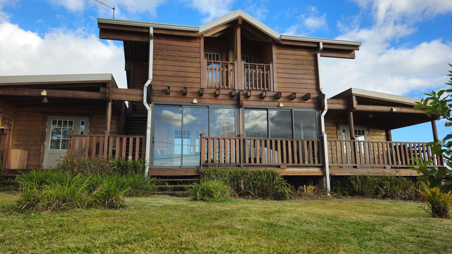 Others 2, Chalet des parapentes, Saint-Leu