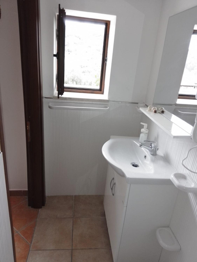 Others 3, B&B Marinella, Salerno