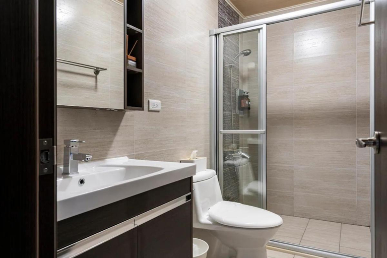 Bathroom 4, MEET YU B&B (Yu Ni Xiang Yu), Pingtung