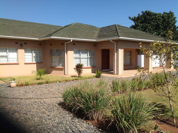 Exterior & Views 2, Cypress Executive lodge, Livingstone