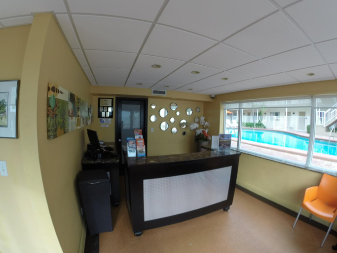 Public Area, Silver Seas Beach Resort, Broward