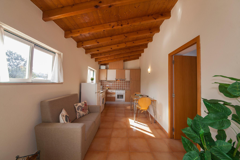 Others 4, A14 - Cozy Torraltinha Apartment, Lagos