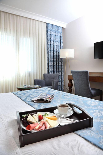 Bedroom 4, Golden Lake Hotel, Yüreğir