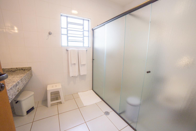 Bathroom 5, Hotel Estancia Atibainha - Resort & Convention, Nazaré Paulista