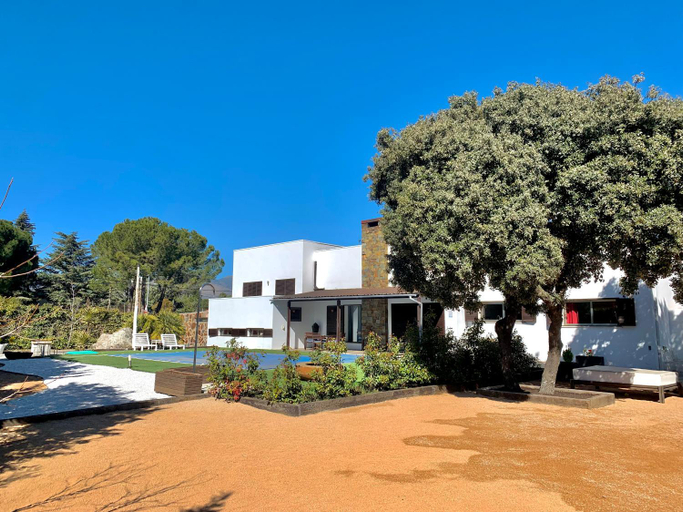 Others 3, Villa La Roca con casita independiente, Madrid