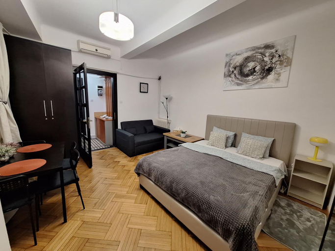 Others 3, Black and White Apartments, Municipiul Bucuresti