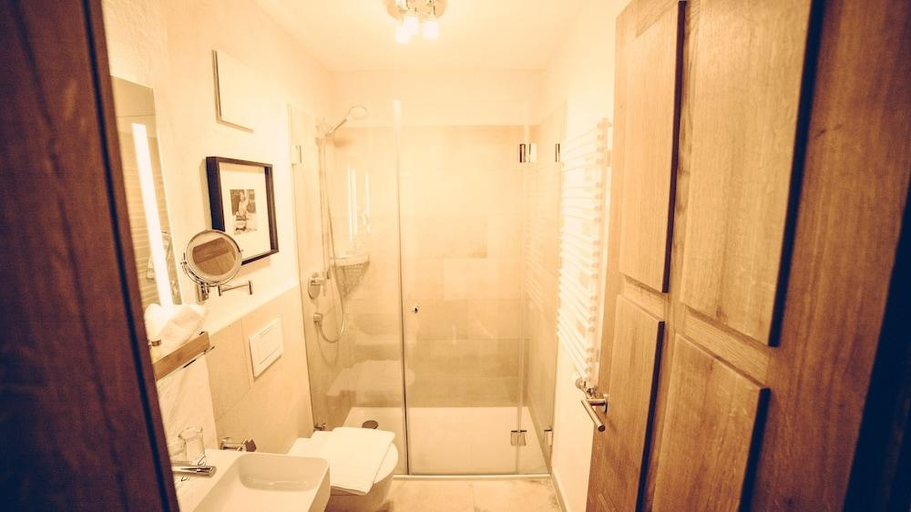 Bathroom 3, Hotel Rote19, Regensburg