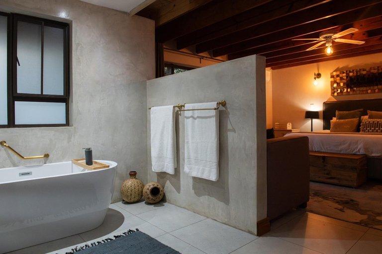 Bathroom 4, Nzenga Lodge, Mopani