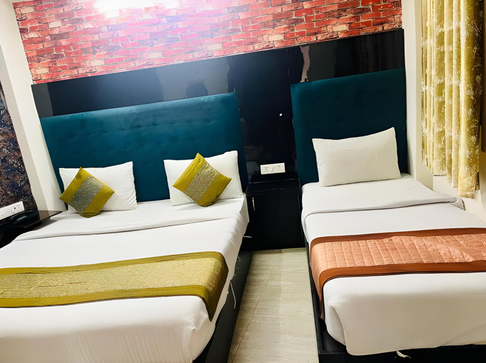 Bedroom 5, Airport Hotel Classic Park, Delhi