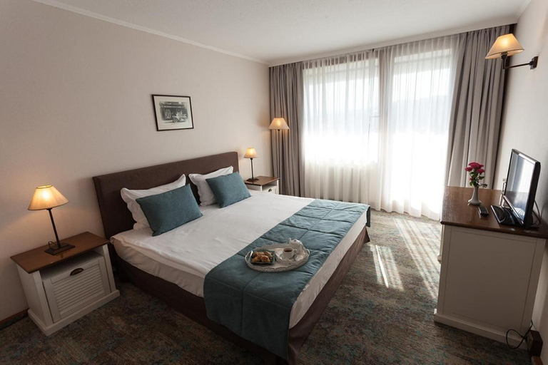 Bedroom 4, Interhotel Sandanski, Sandanski