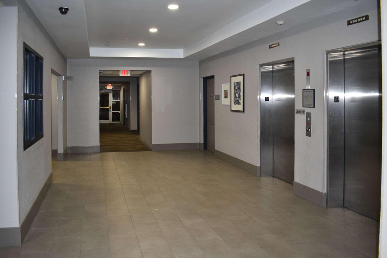 Public Area 3, Country Inn & Suites by Radisson, Hagerstown, MD, Washington