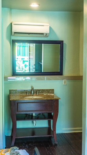 Bathroom 3, Olde Town Inn New Orleans, Orleans